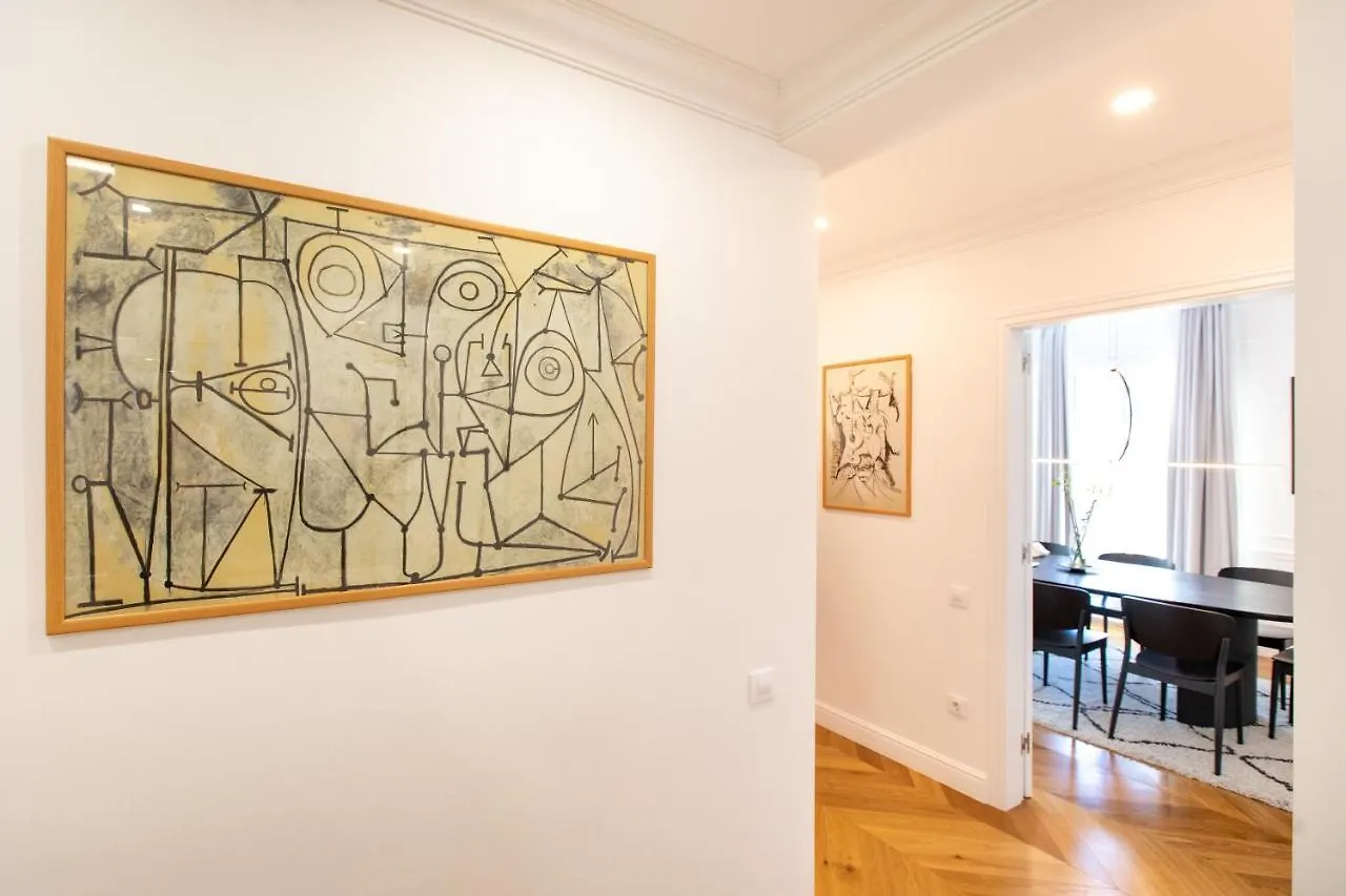 Majestic 4Br/4Bath Apartment In Sagrada Familia Area Barcelona 0*,