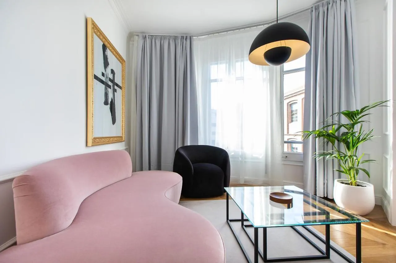 Majestic 4Br/4Bath Apartment In Sagrada Familia Area Barcelona Spain