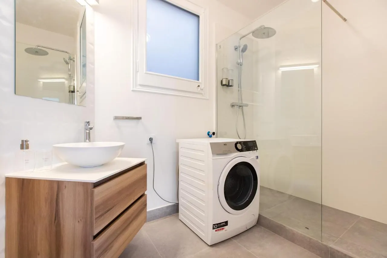 Majestic 4Br/4Bath Apartment In Sagrada Familia Area Barcelona