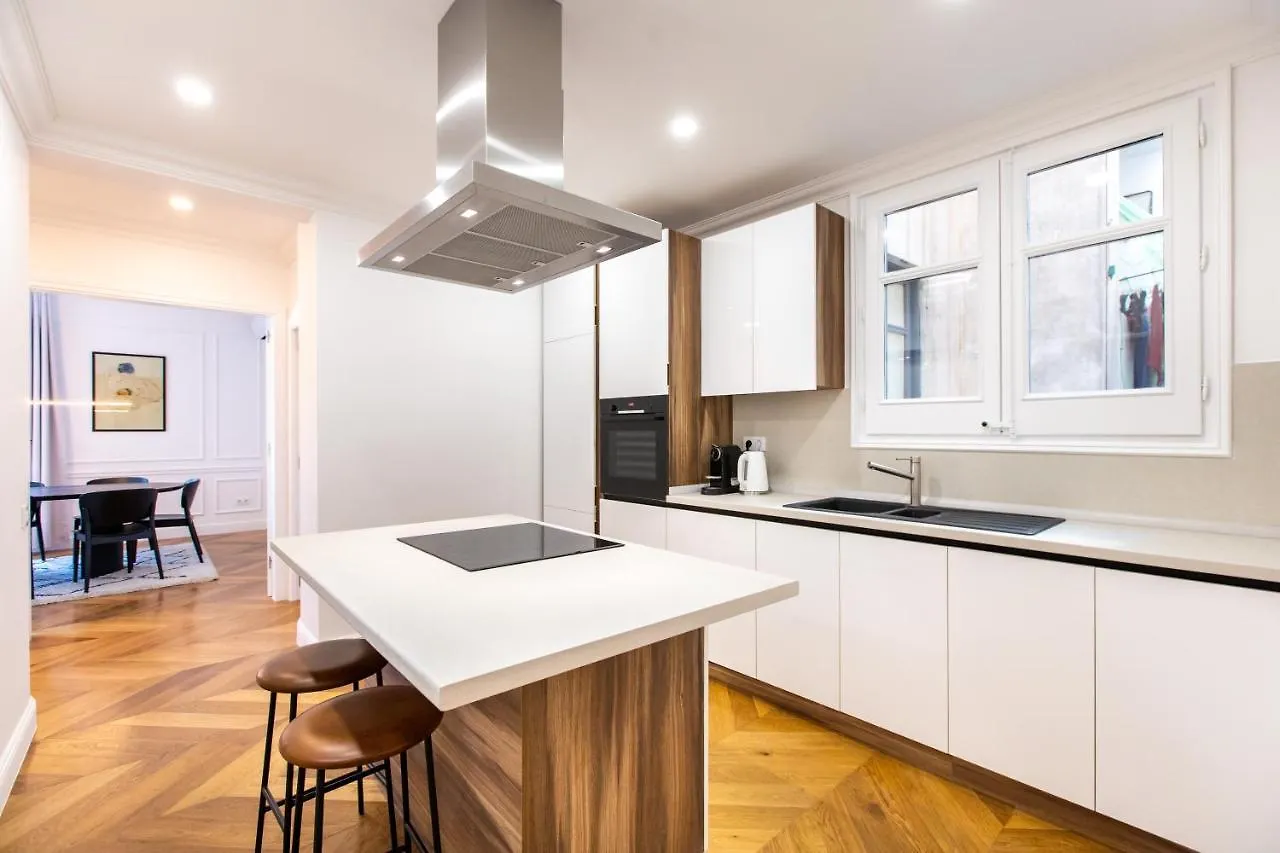 Majestic 4Br/4Bath Apartment In Sagrada Familia Area Barcellona Spagna